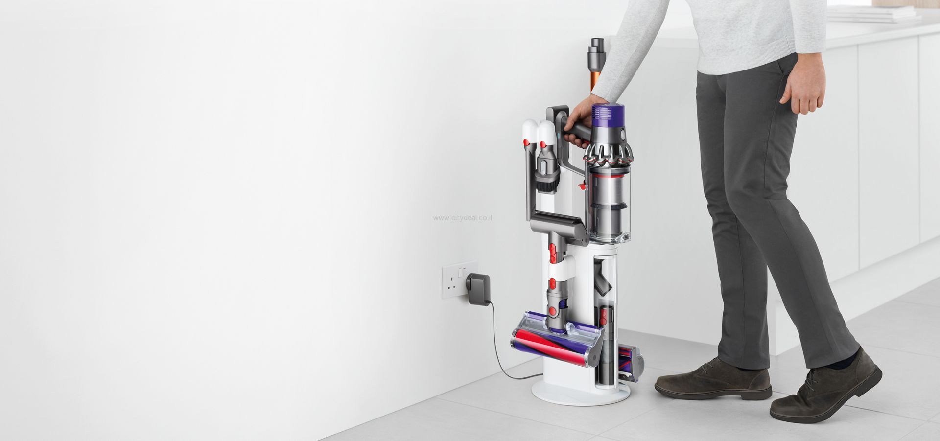 תחנת עגינה ואחסון Dyson דגם V10dok + סט אביזרים משלוח מהיר – תמונה 4
