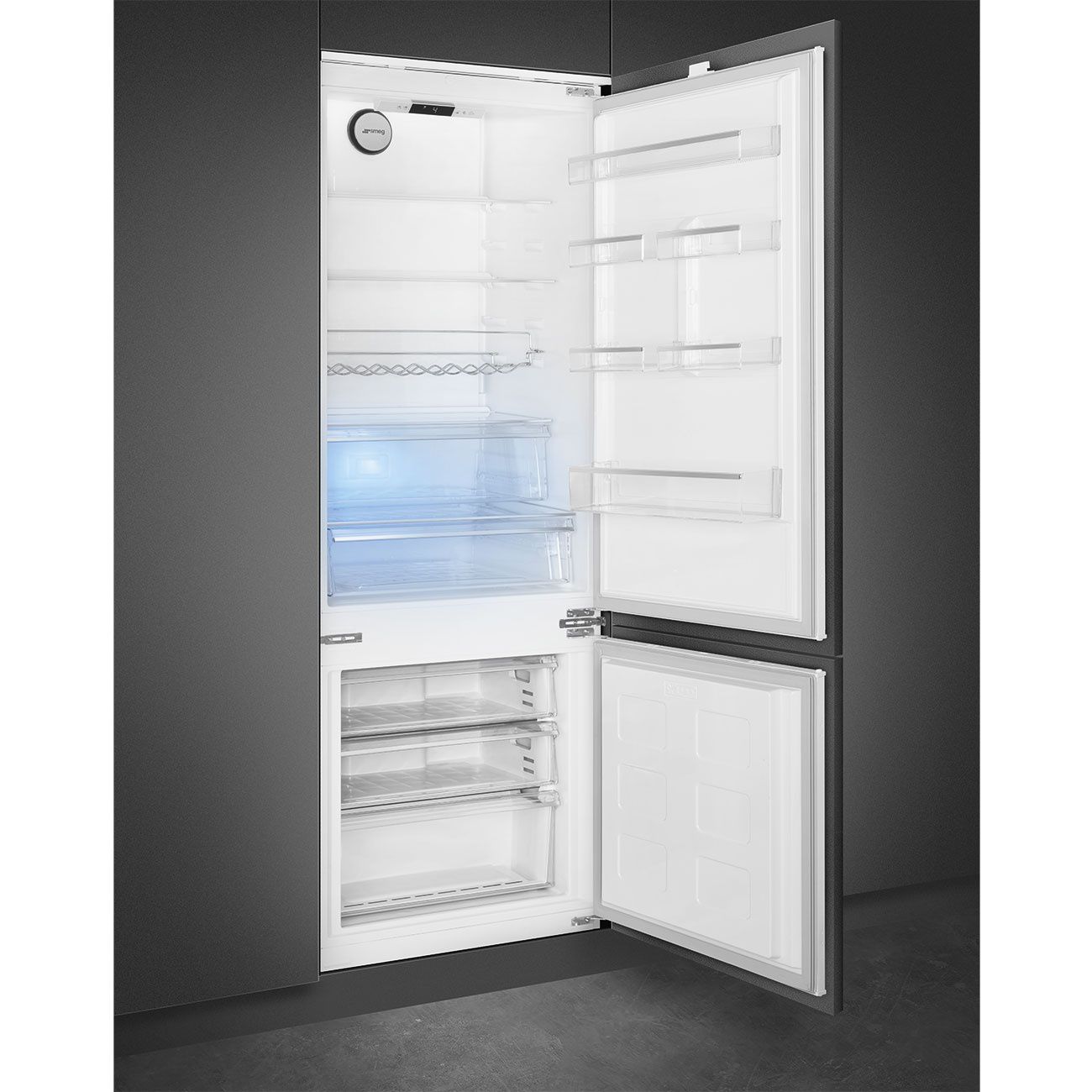 מקרר אינטגרלי מקפיא תחתון SMEG C875TNE – בנפח 370 ליטר עם Total No Frost ואינוורטר שקט | משלוח מהיר – תמונה 6