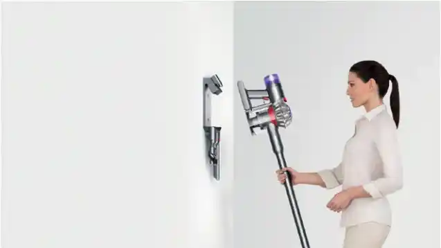 Dyson V8 Advanced SV25 – שואב אבק אלחוטי חזק עם סינון HEPA ועד 40 דקות עבודה | יבואן רשמי