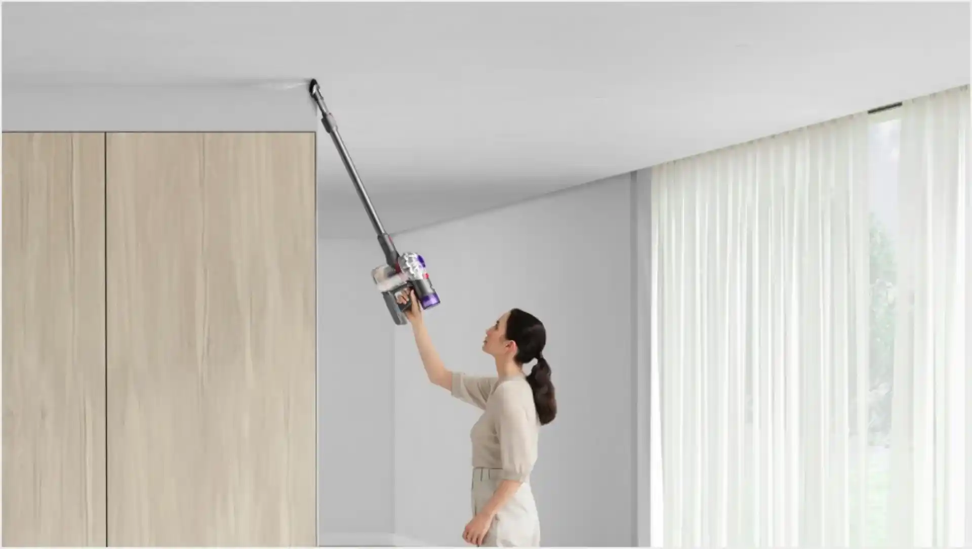 Dyson V8 Advanced SV25 – שואב אבק אלחוטי חזק עם סינון HEPA ועד 40 דקות עבודה | יבואן רשמי – תמונה 3