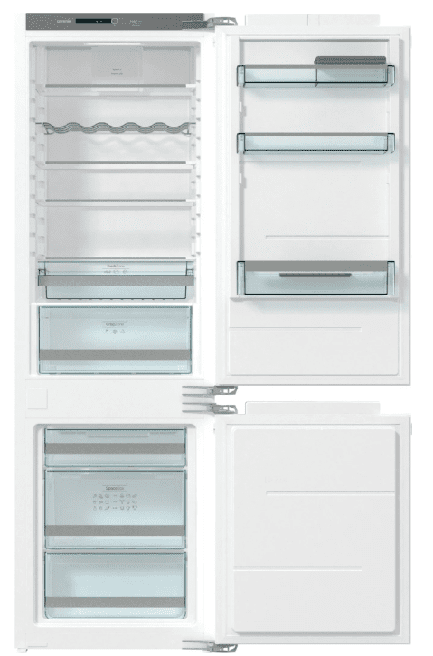 התמונה מציגה מקרר אינטגרלי Gorenje NRKI2181A1 פתוח, חושף את הפנים המרווחות והפונקציונליות שלו. המקרר מצויד במגוון טכנולוגיות מתקדמות, כגון NoFrost, IonAir ו-AdaptTech, לשמירה על טריות המזון לאורך זמן רב יותר. הוא כולל גם תא CrispZone ייעודי לפירות וירקות, מגירות אחסון מרווחות ותאורת LED חסכונית באנרגיה. המקרר האינטגרלי Gorenje NRKI2181A1 הוא בחירה מצוינת עבור מי שמחפש פתרון אחסון מזון מודרני, יעיל ואסתטי.
